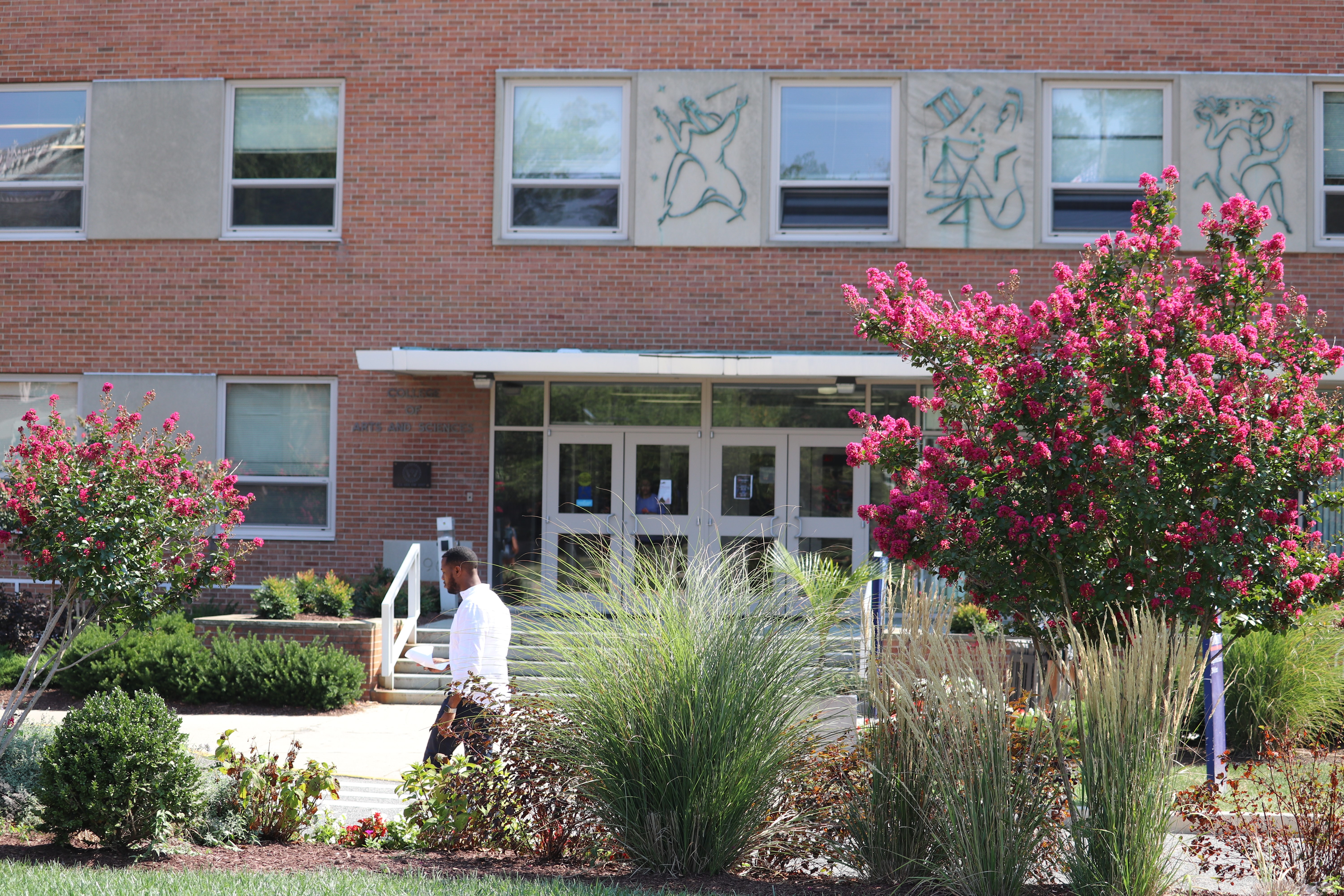 Outdoor view of Locke Hall during spring time